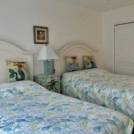 Coconuts Beach Resort Anna Maria Exterior photo