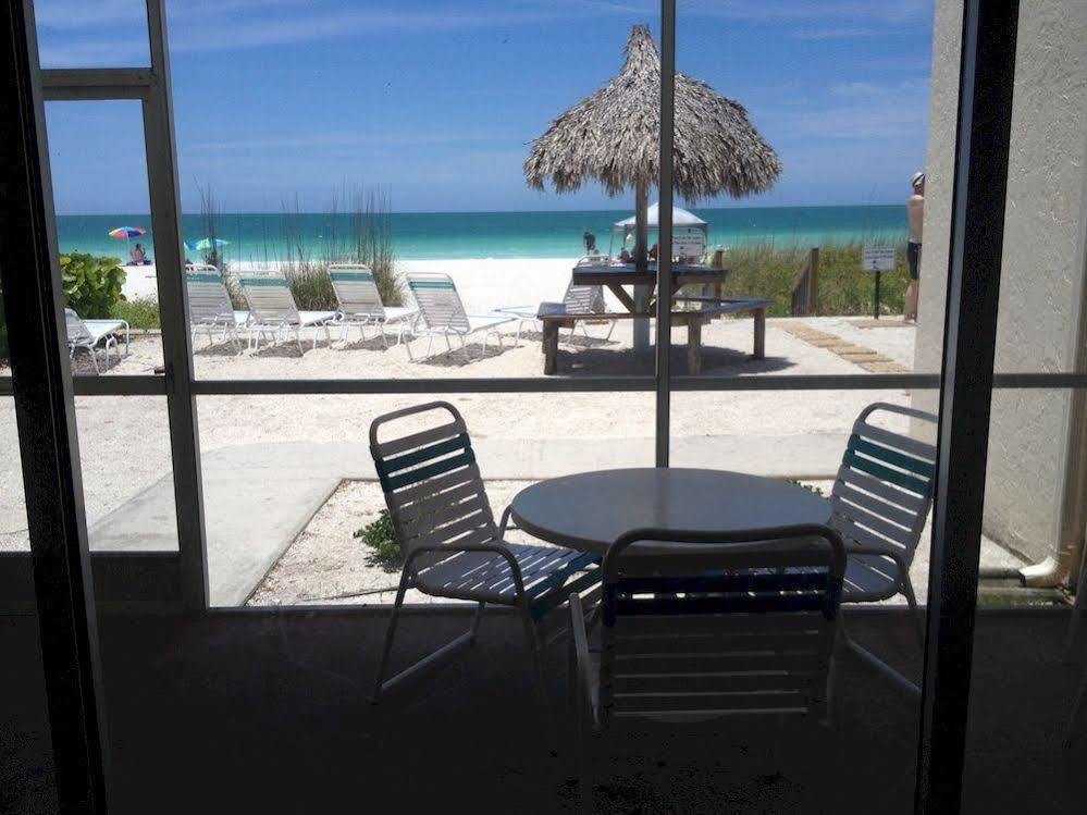 Coconuts Beach Resort Anna Maria Exterior photo